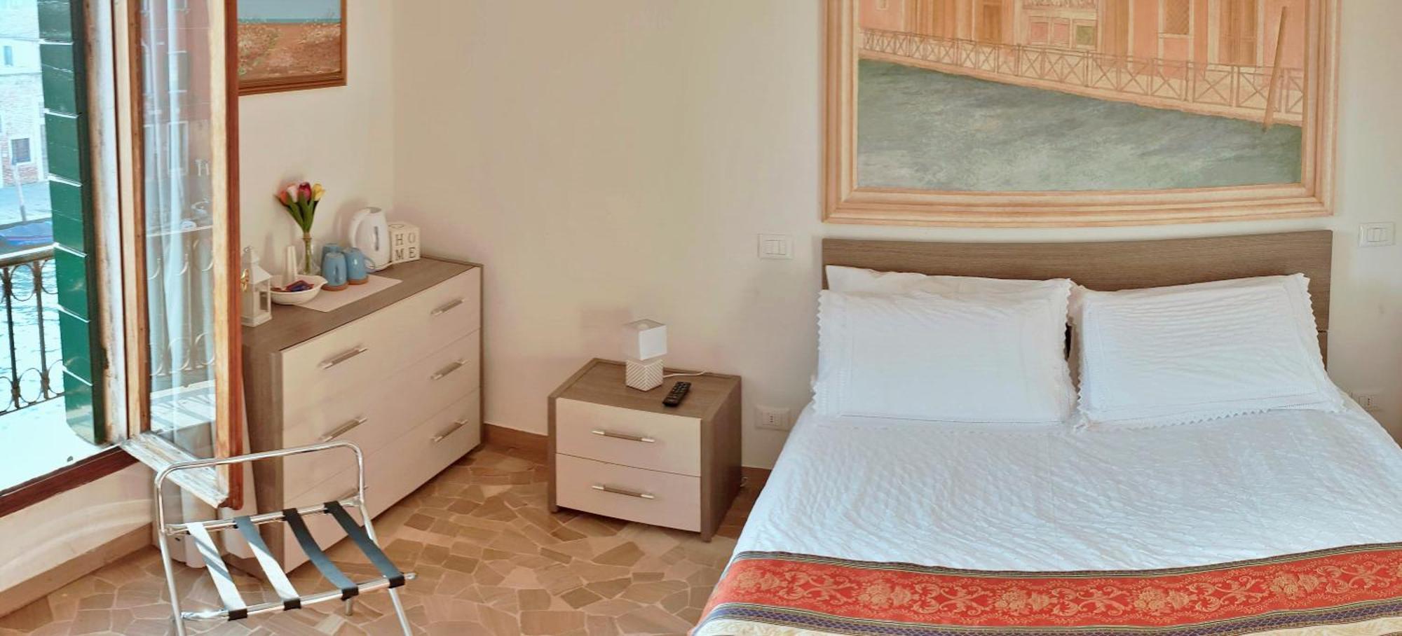 Venezia Canal View Room photo